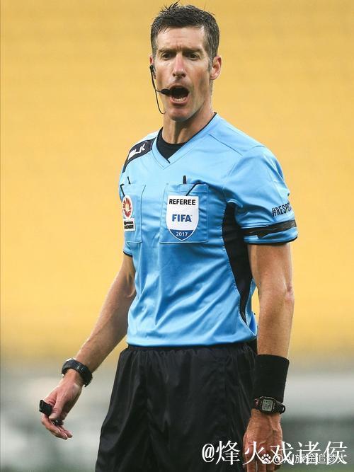 默里谈裁判:双方均有漏判,未成比赛胜负关键 默里谈裁判:双方均有漏判,未成比赛胜负关键