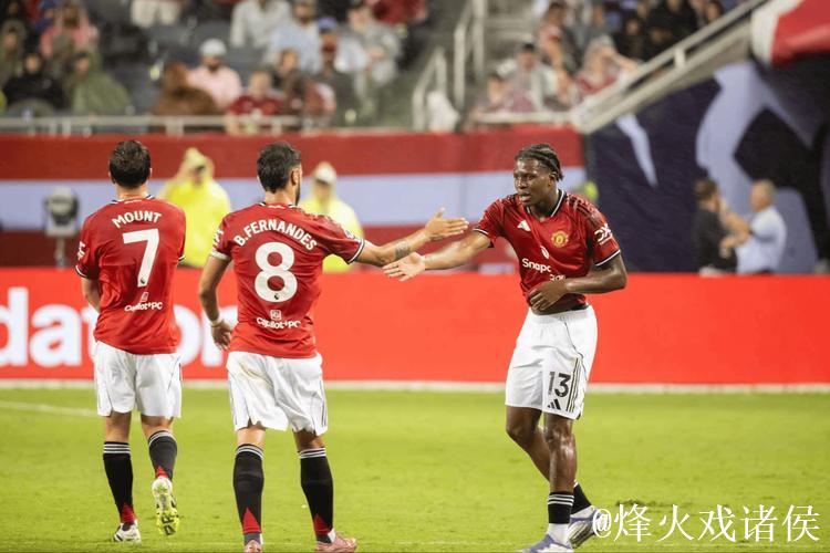 曼联4-4战平伯恩茅斯：B费1射1传斩获全场最高8.8分