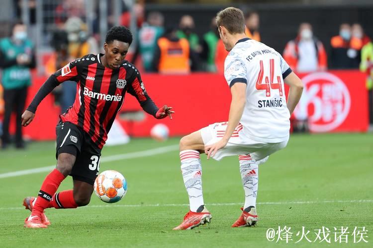 勒沃库森迎战科隆:霍夫曼与夸安萨首发,比尔特替补 勒沃库森迎战科隆:霍夫曼与夸安萨首发,比尔特替补